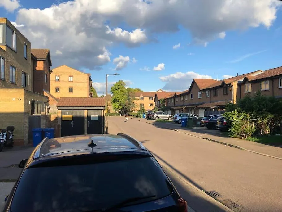 Cheerful 4 Bedroom House With Garden Free Parking London Egyesült Királyság