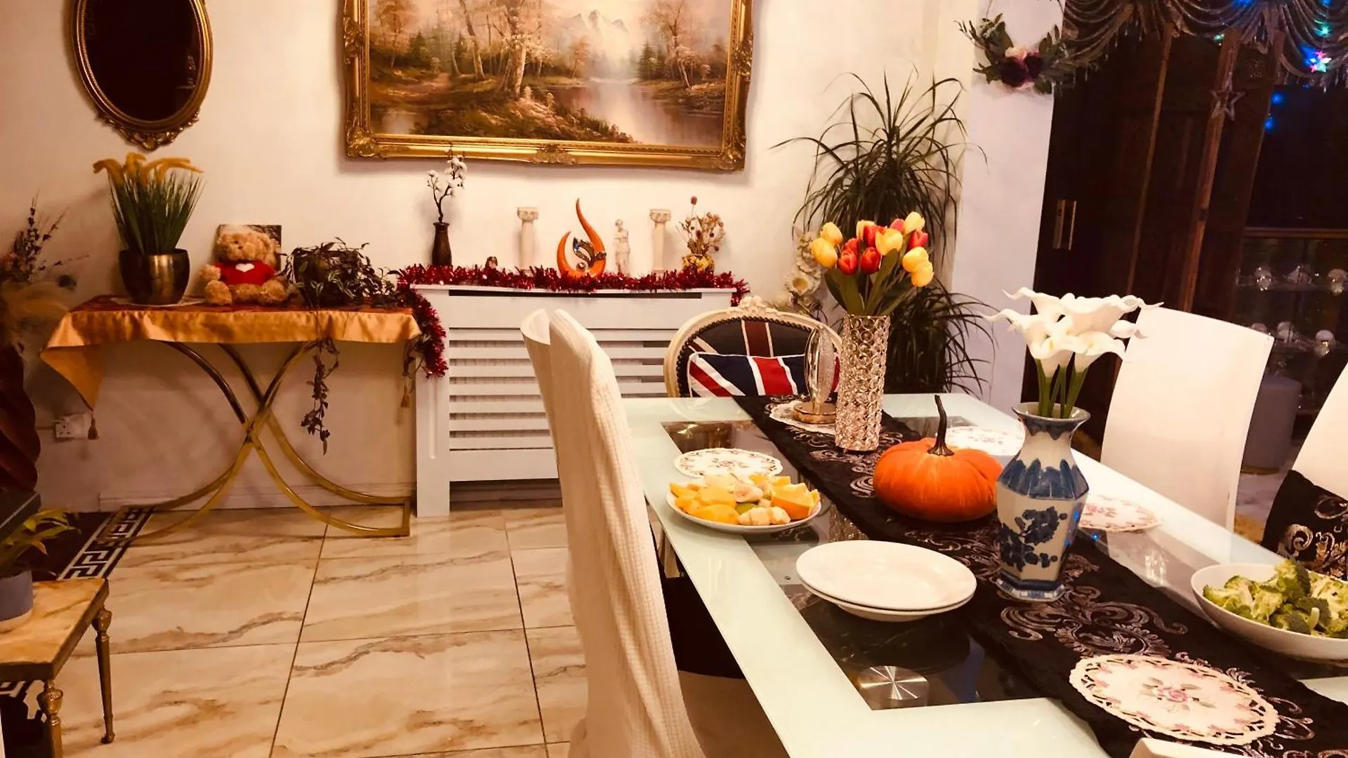 Nyaraló Cheerful 4 Bedroom House With Garden Free Parking London