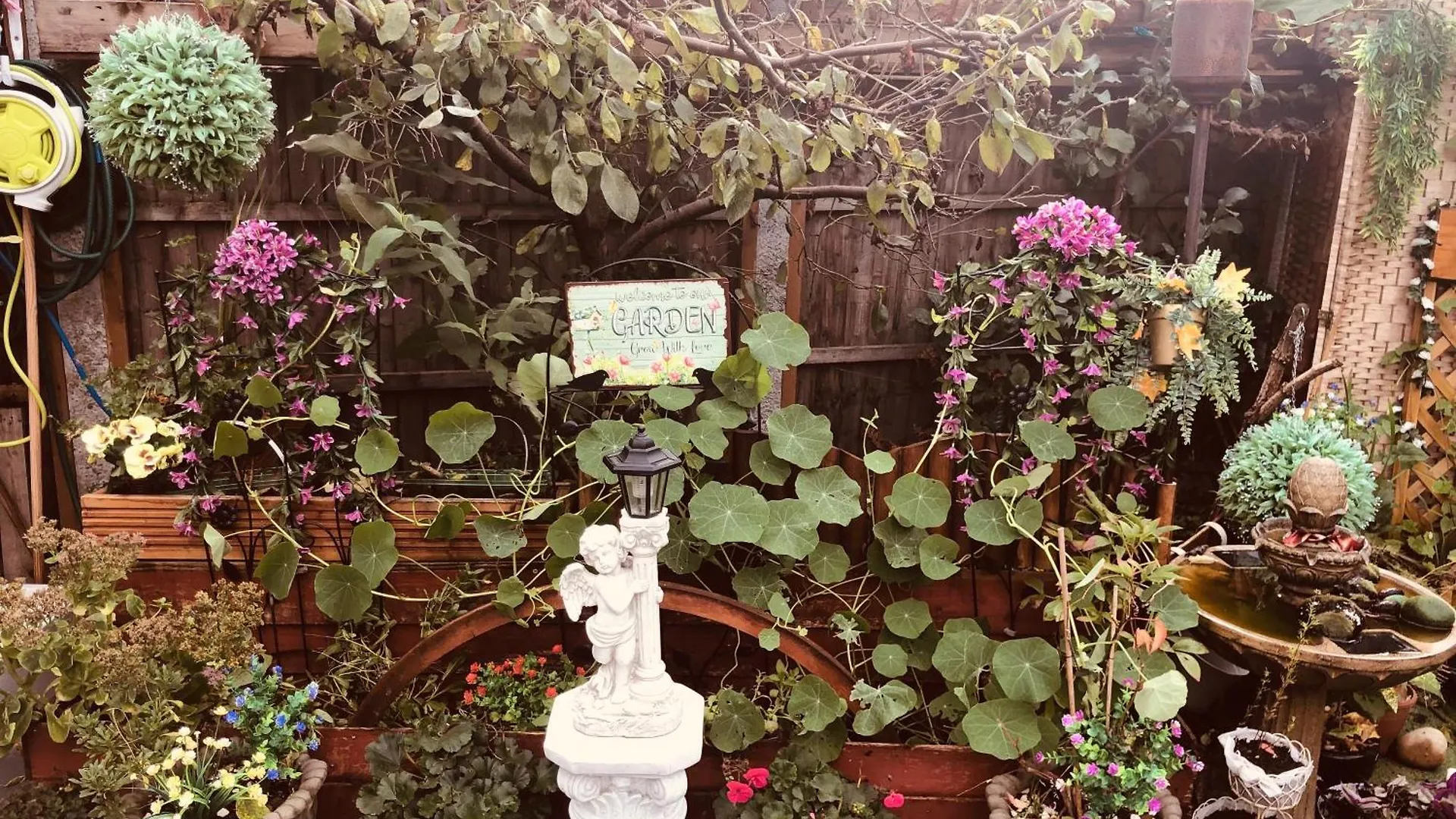 Nyaraló Cheerful 4 Bedroom House With Garden Free Parking London